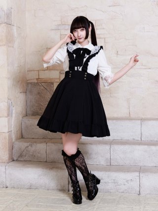 A Gothic & Lolita style of fashion in Japan. 