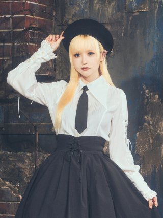 A Gothic & Lolita style of fashion in Japan. 
