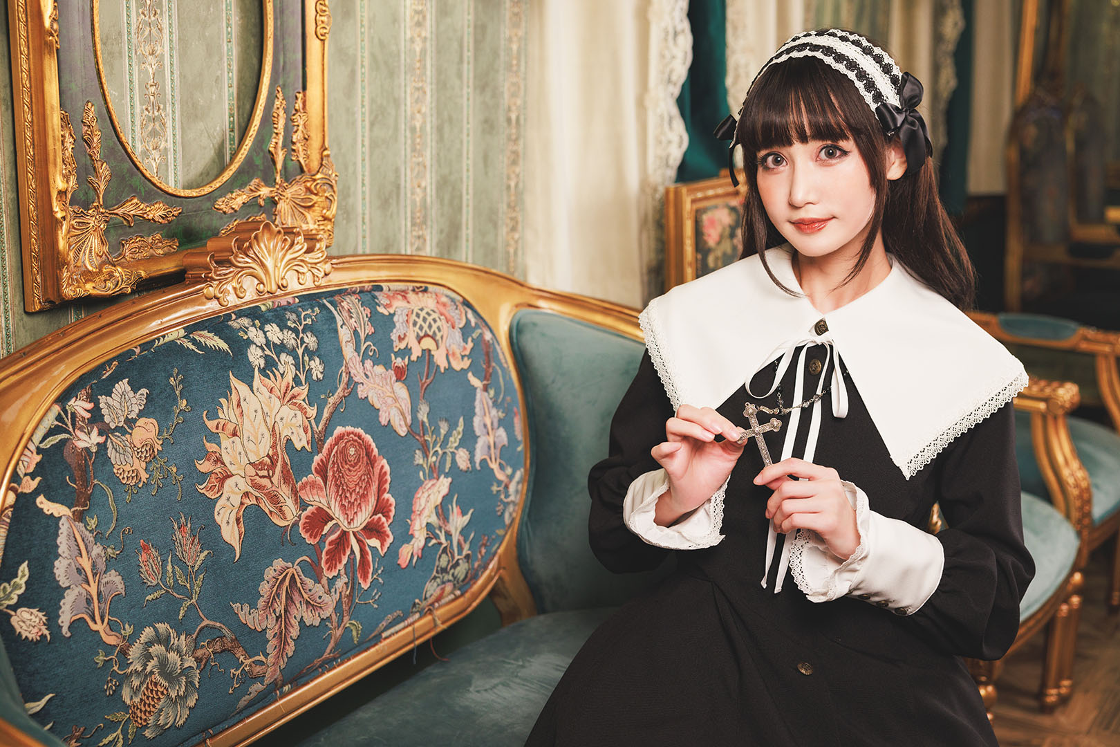 A Gothic & Lolita style of fashion in Japan.
