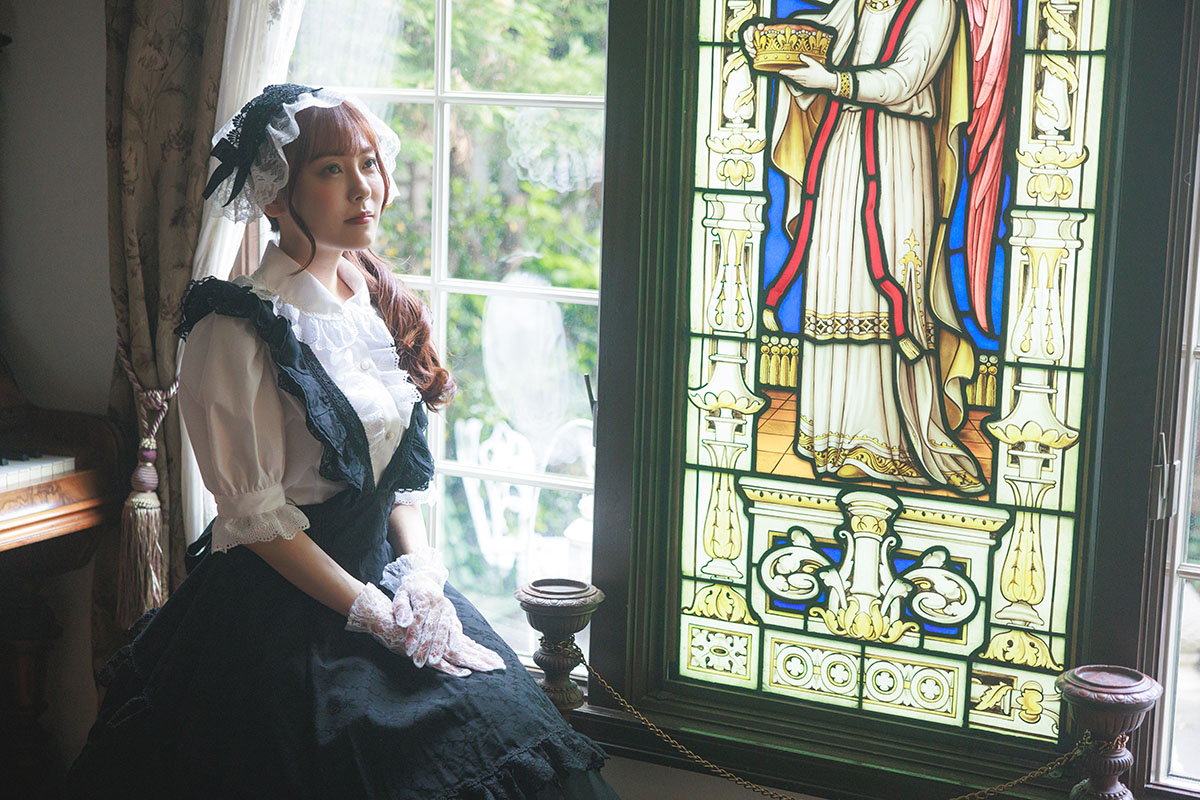 A Gothic & Lolita style of fashion in Japan. 