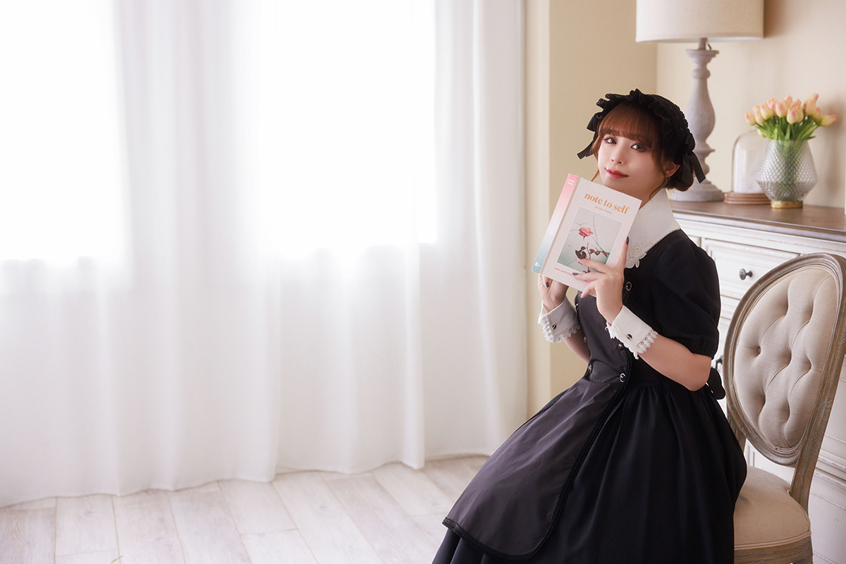 A Gothic & Lolita style of fashion in Japan. 